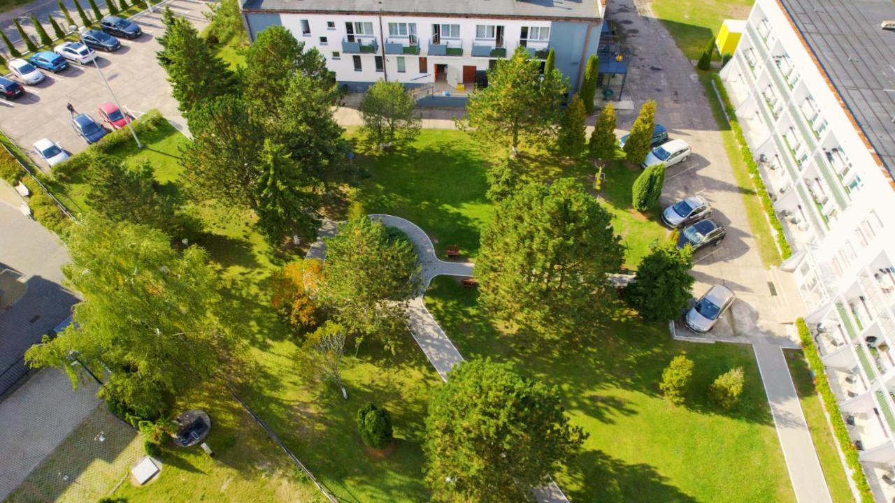 Wiking-Osrodek Wypoczynkowo-Szkoleniowy Hotell Jantar Exteriör bild